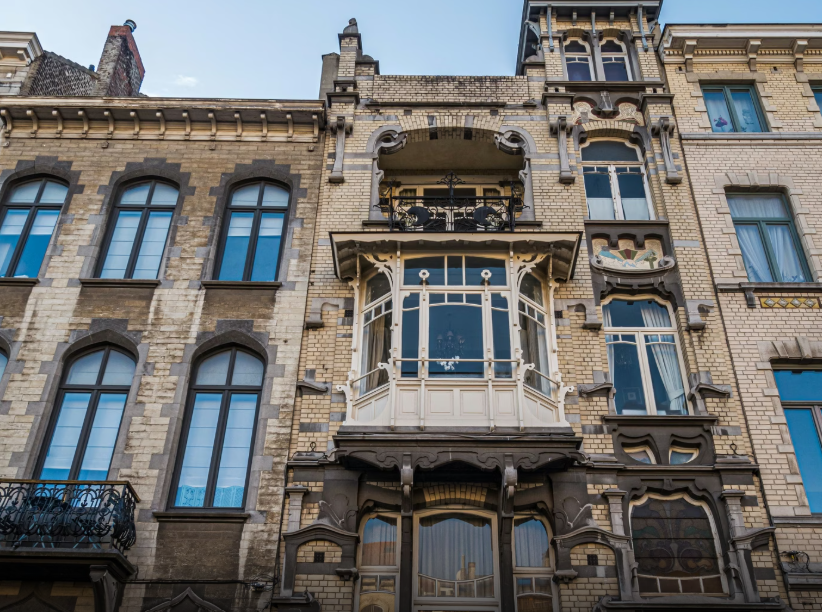 Art nouveau waar je het minder verwacht: verrassend Schaarbeek — Town hall of Schaerbeek