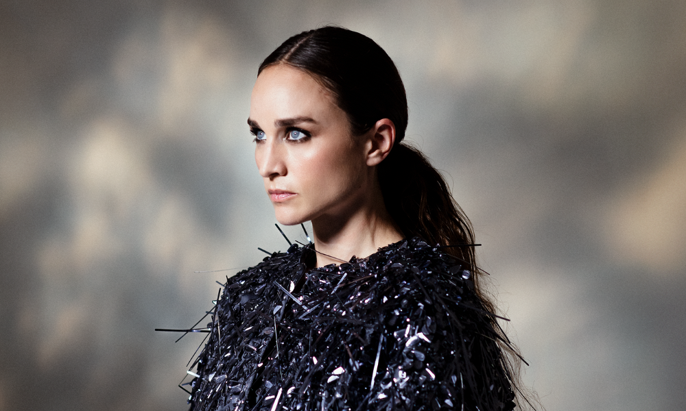 TYPH BARROW — Cirque Royal