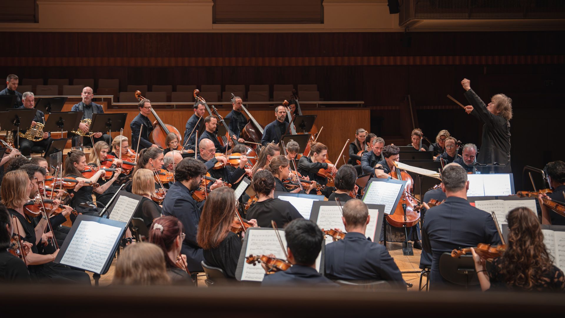 Brussels Philharmonic, Vlaams Radiokoor & Kazushi Ono — Flagey