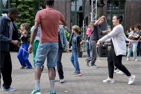 Atelier Leon x participatory dance — GC Pianofabriek