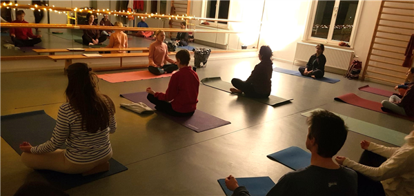 Yoga 6 PM