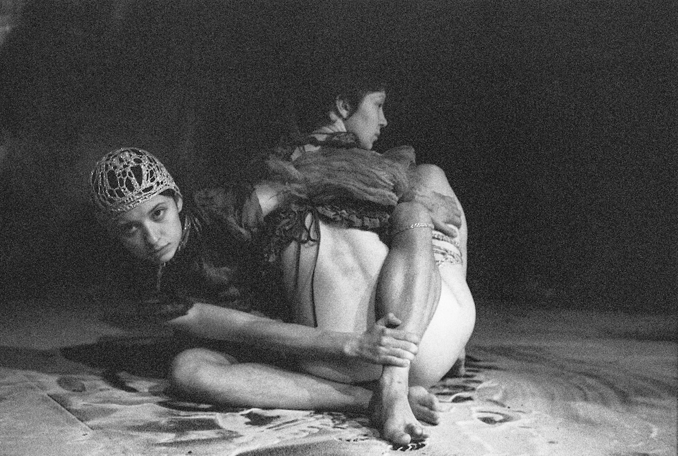 Judith Dhondt & Urte Groblyte — DUST