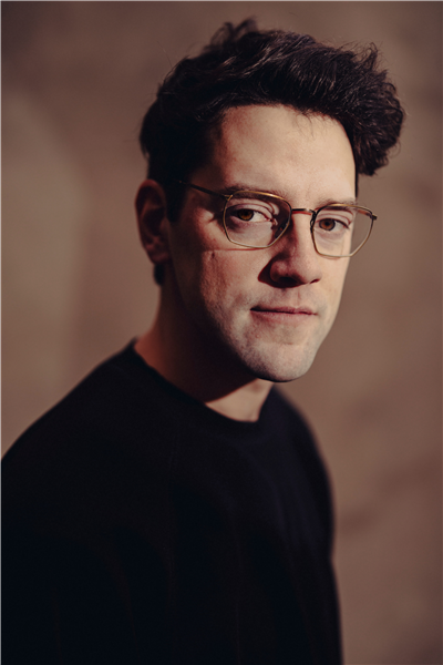Literary critique Tijl Nuyts