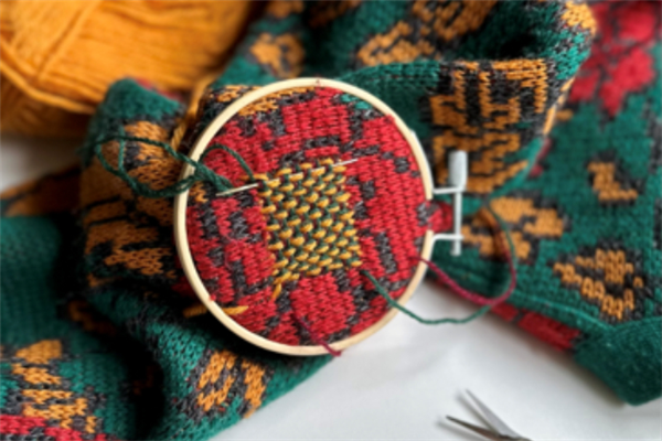 Visible mending