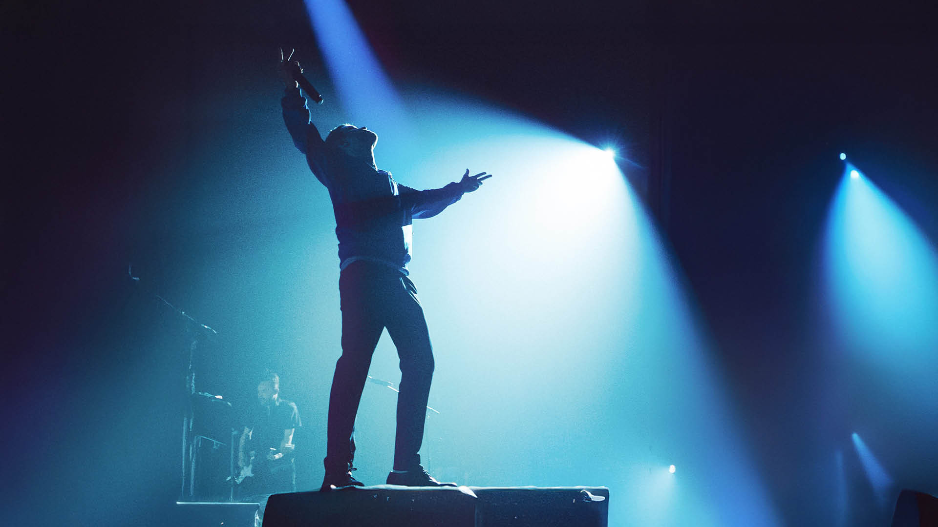 KYO – L’ENTRE MONDE