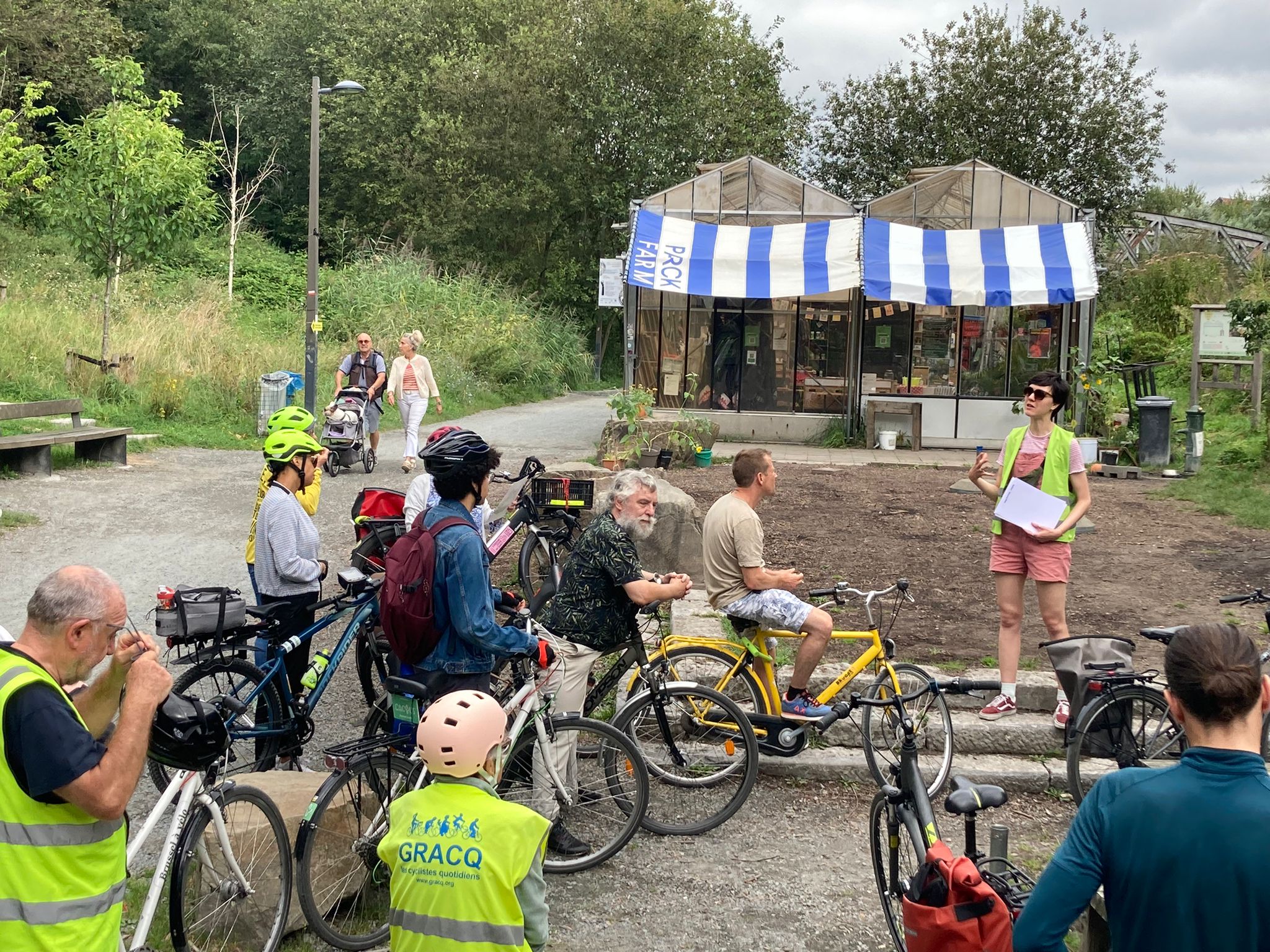 Tours d'été à vélo: Where people shape the city