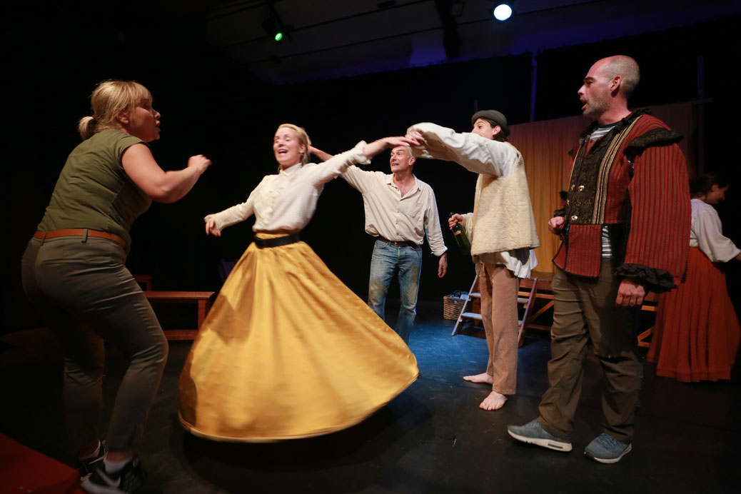 Comédies de Molière — Théâtre CreaNova