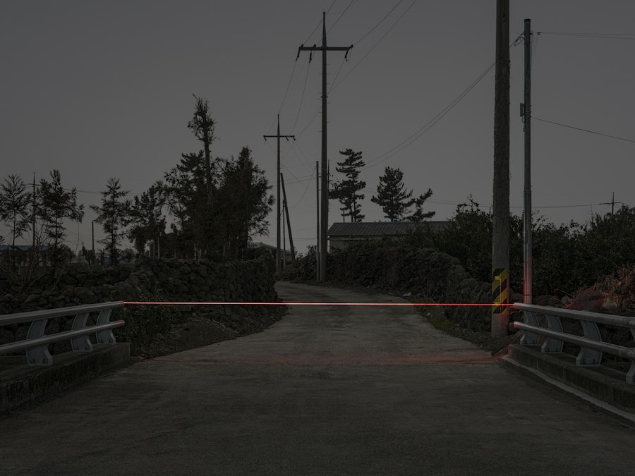 02_Jaeuk Lee, Red line # 06, 112 x 149 cm, archival pigment print, Edition of 7 ┬® Jaeuk Lee