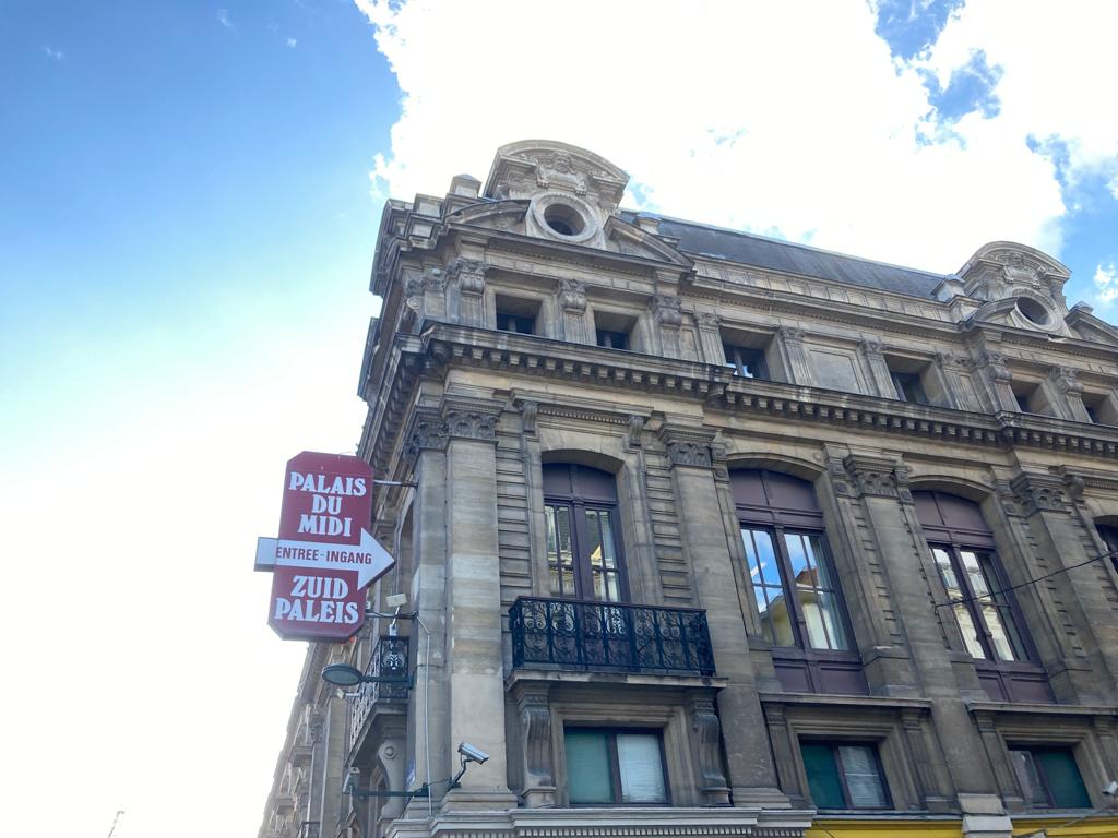 Le quartier Stalingrad-Lemonnier : liquidation totale ? — Place Rouppe, à l’angle de la rue du Midi