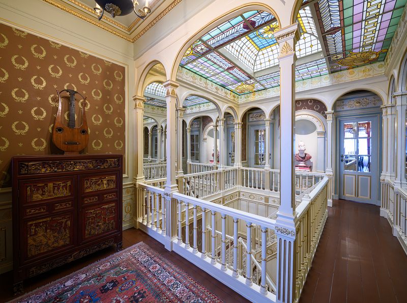 The Maison de Saint Cyr, an Art Nouveau gem in the Squares district — de Saint Cyr House