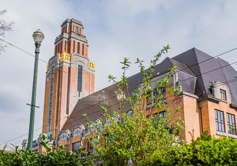 Forest town hall: Art Deco palace for the people