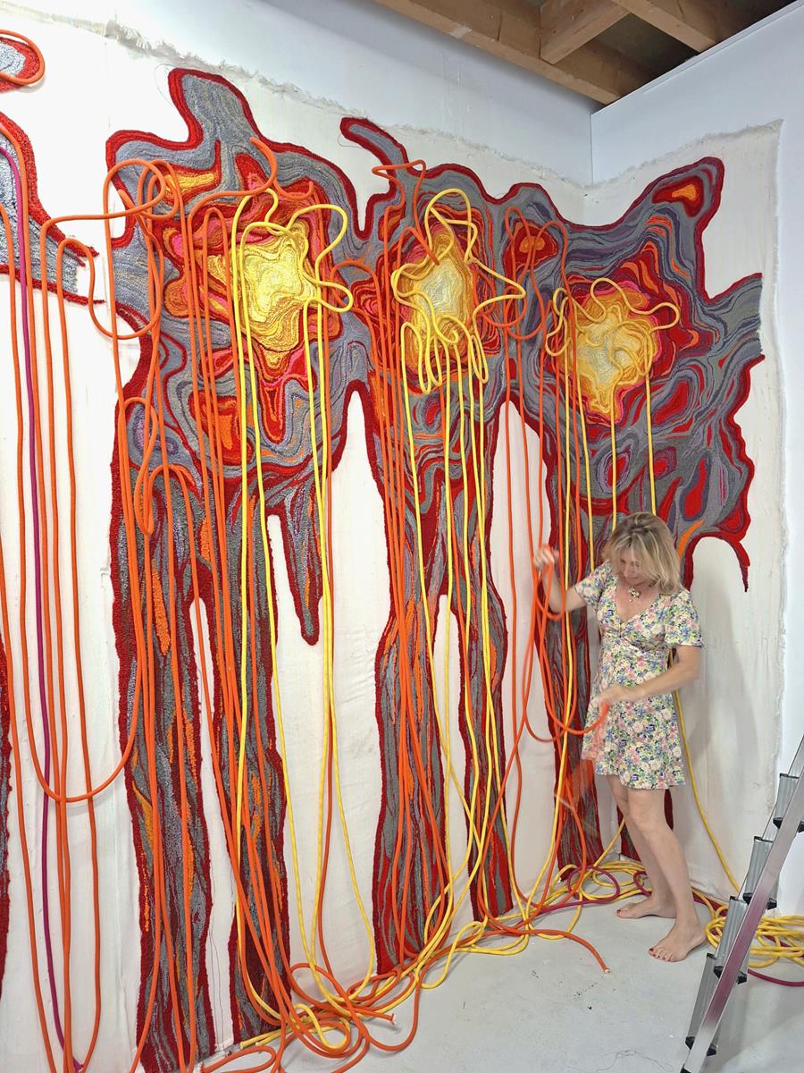 Quand les volcans marchent , 2026, tufted wool and woven ropes, 300 x 550 cm