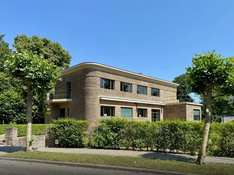 La Nouvelle Maison by Henry Van de Velde