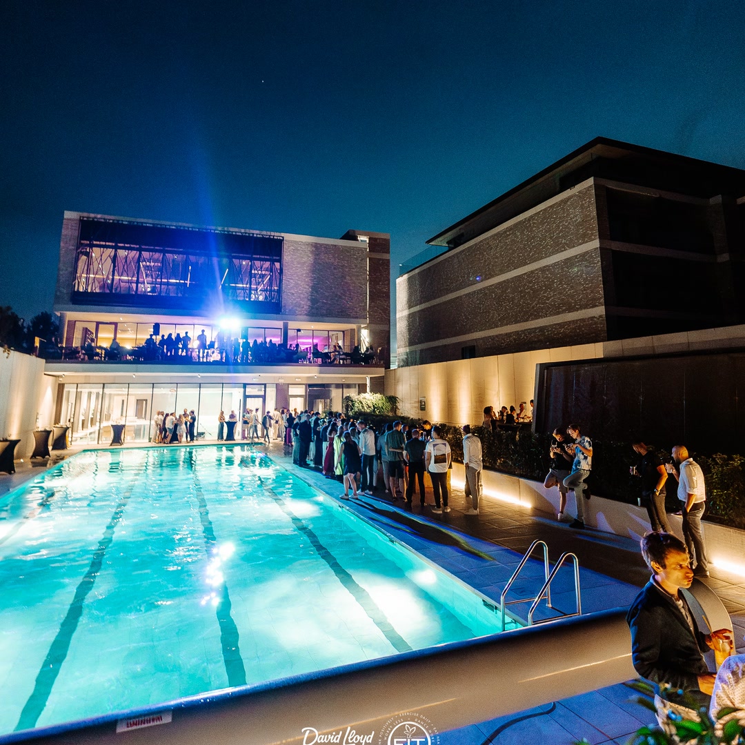 LA PISCINE Party BY Grande soirées Rencontres en Live I DAVID LLOYD STERREBEEK