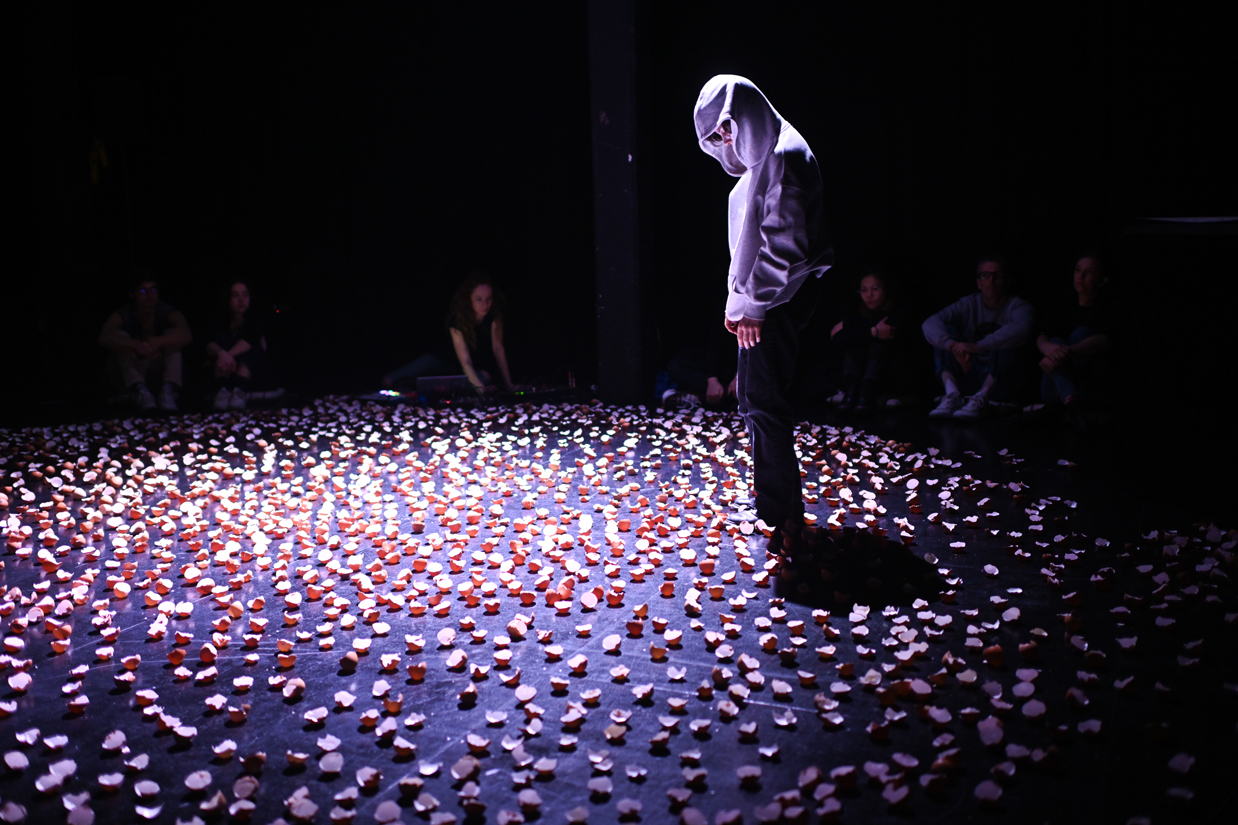 Émeute — Théâtre de la Vie