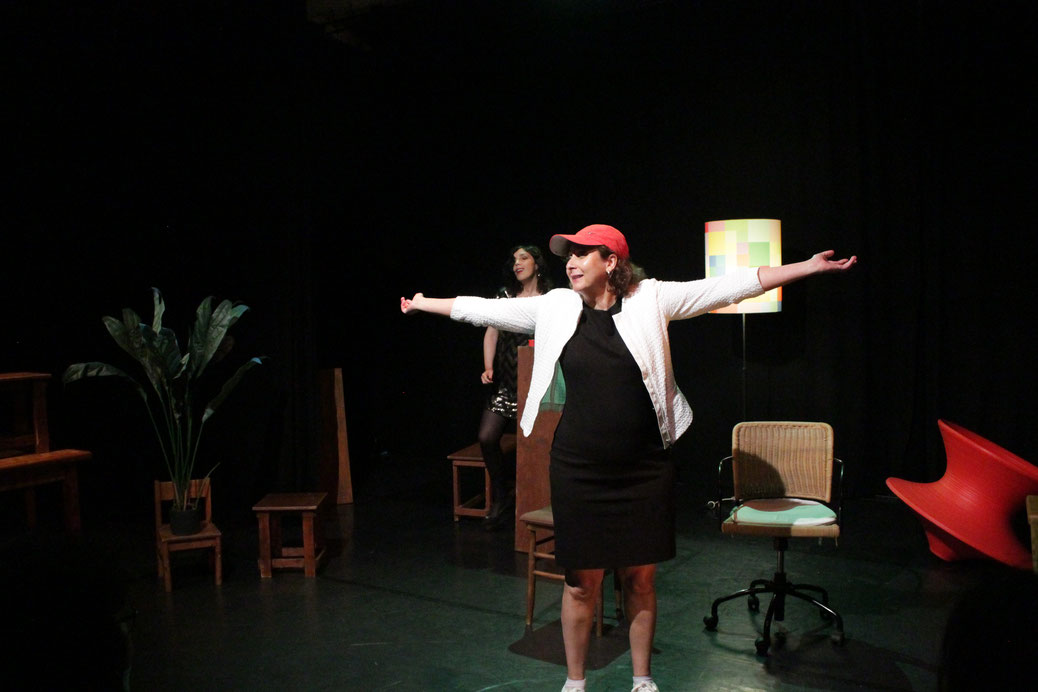 Corps expressif mouvement et énergie — Théâtre CreaNova