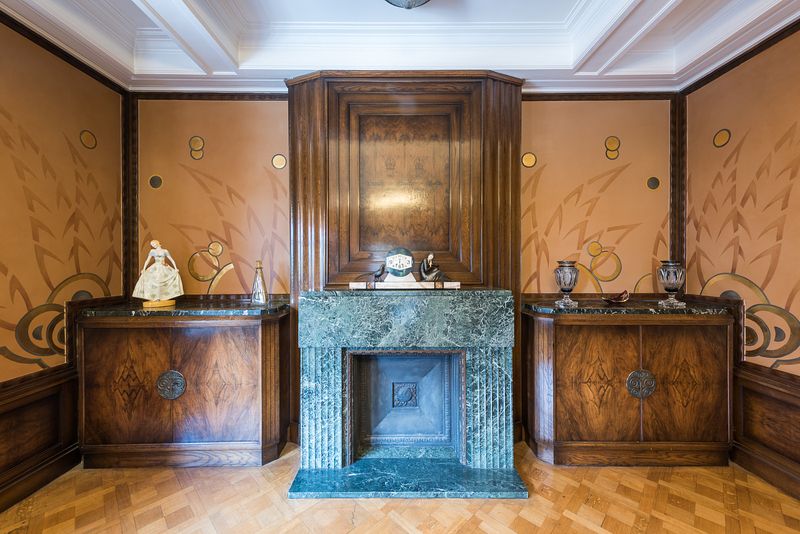 The Hotel Riez is an Art Deco gem in the Maritime Quarter of Molenbeek-Saint-Jean — Riez House