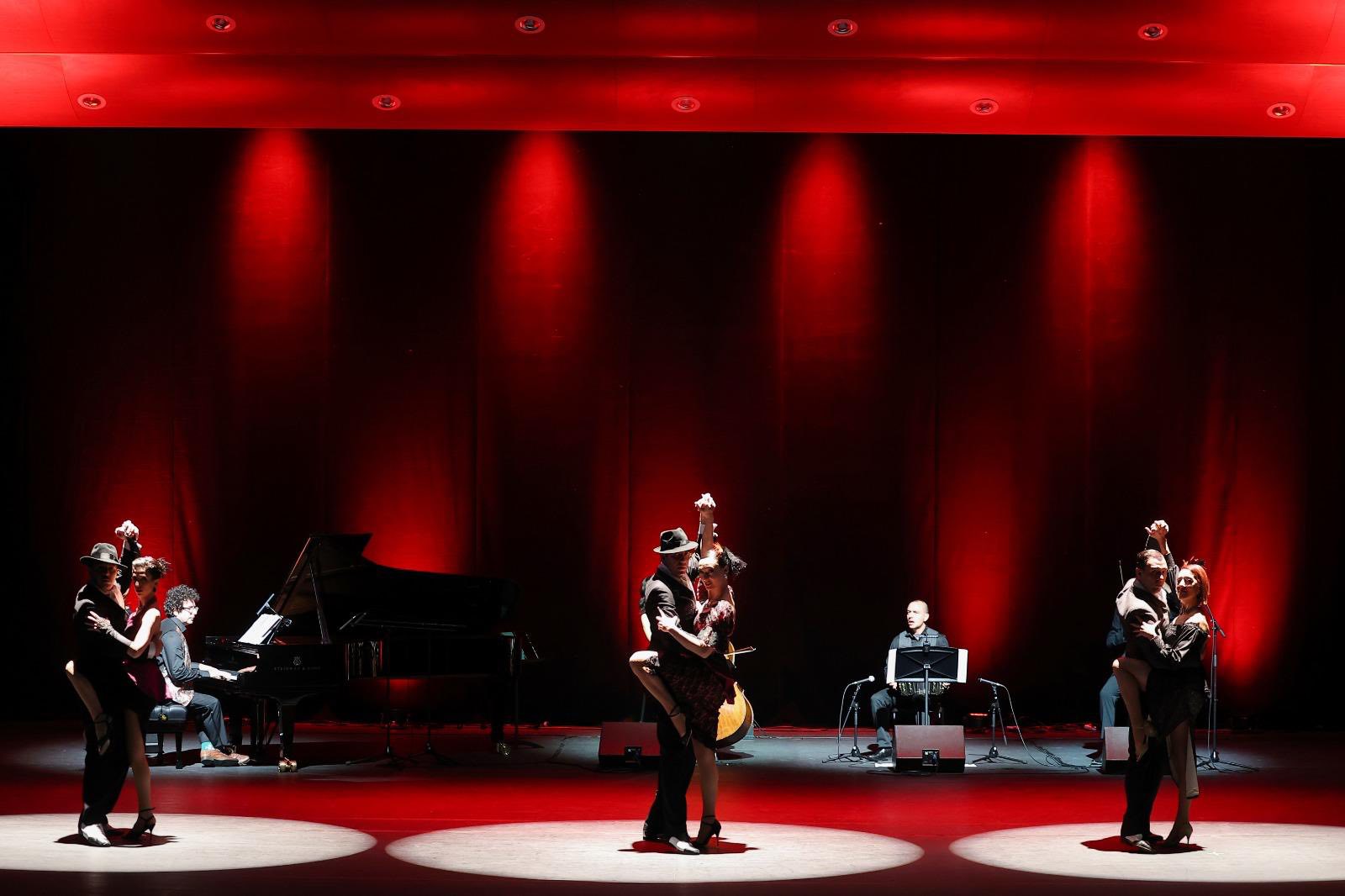 Tango Argentina
