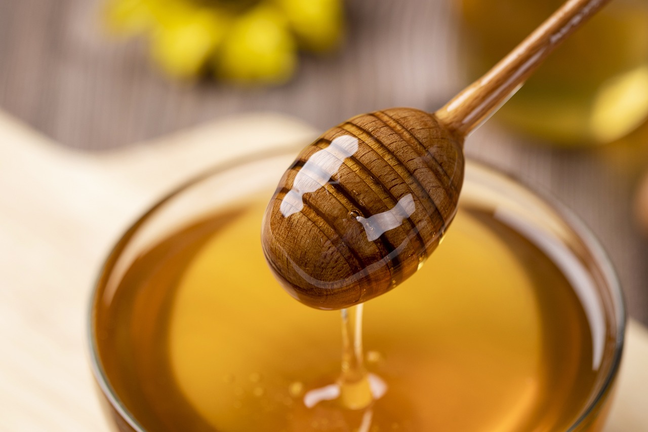 Le miel et les abeilles: extraction du miel