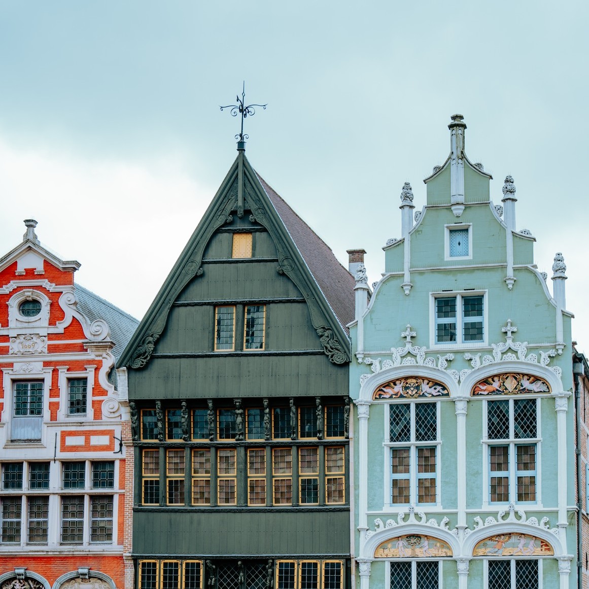 Mechelen getaway: history, canals, tapestries